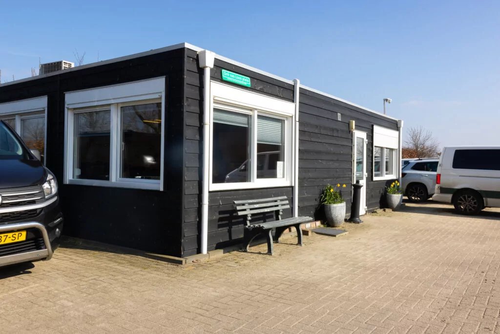 Kantoorgebouw voor grondwerkbedrijf
